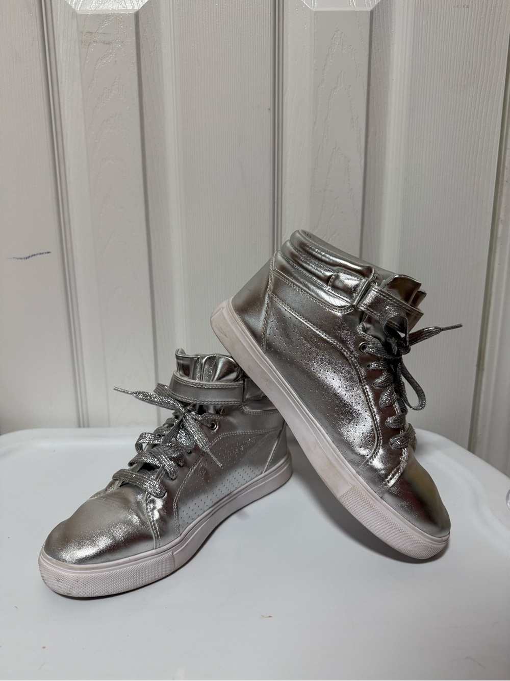 Metallic Silver High-Top Women's dance Sneakers